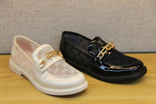 豪行夏新款21201695真皮网纱凉鞋女时尚软底圆头乐福鞋漆皮网面鞋 专柜正品  价格 ¥ 516.00 商品图2