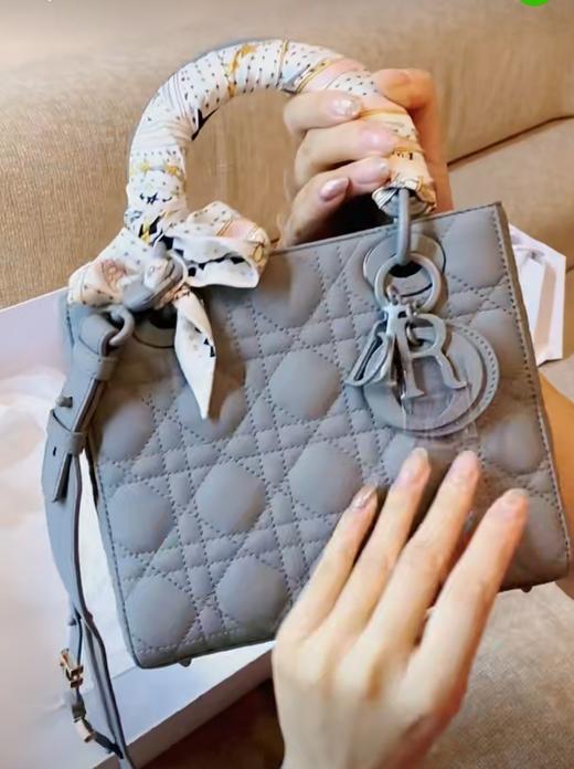 女磨砂小四格包 商品图6