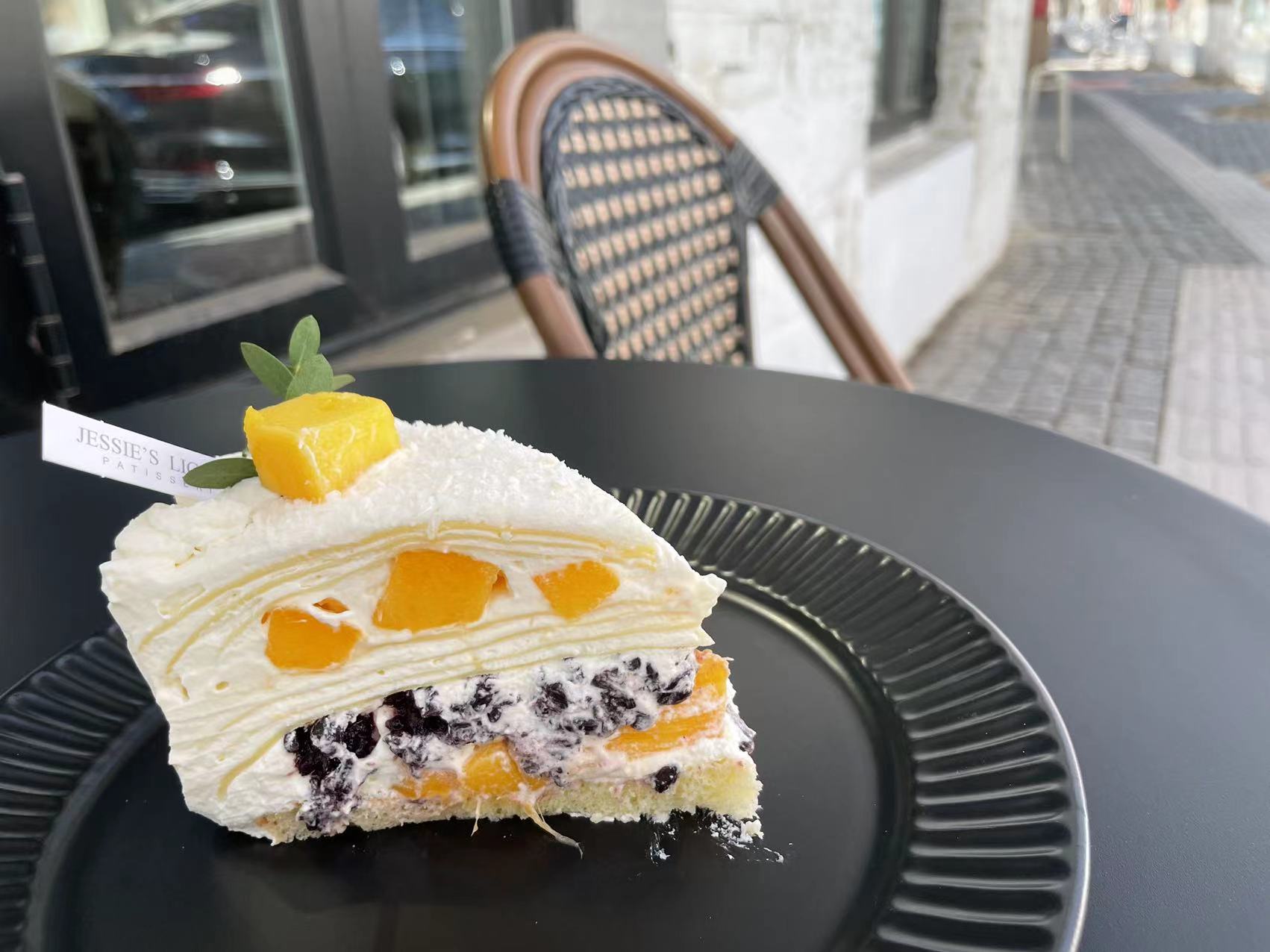 芒果糯米椰香千层