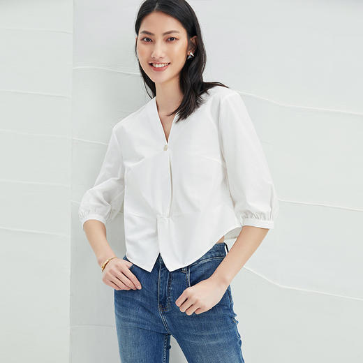 EITIE爱特爱夏季新款通勤显瘦百搭衬衫纯棉白色v领宽松短上衣B2213902 商品图1