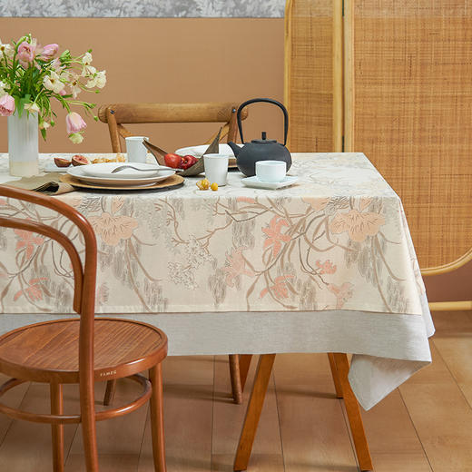 空境幽兰日式碎花纯棉餐桌布 商品图0
