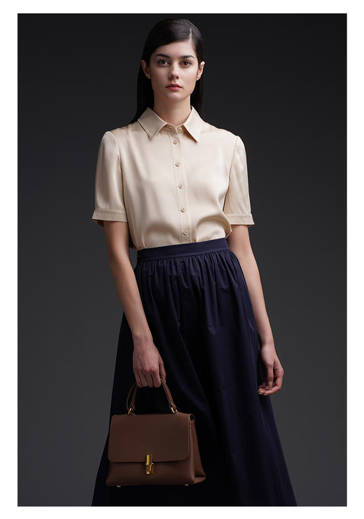 三石一澜女装2022年夏季素色衬衣SG21101025 商品图3