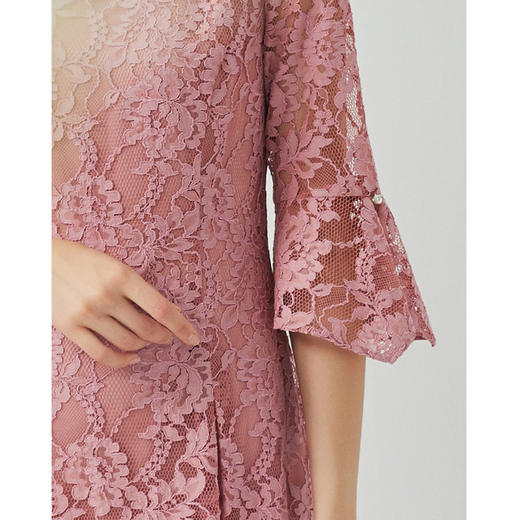 EITIE爱特爱女装蕾丝镂空钩花喇叭七分袖优雅连衣裙D1907319 商品图2