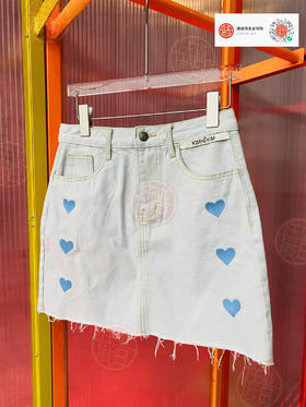女款爱心牛仔短裙小A字型版型