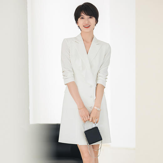 白色显瘦西装裙女2022年春季新款气质女神范收腰西装连衣裙 商品图1