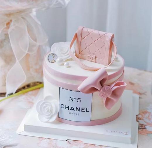 香奈儿蛋糕 （提前24小时订购） 商品图0