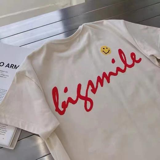 女美人字母圆领T 商品图4