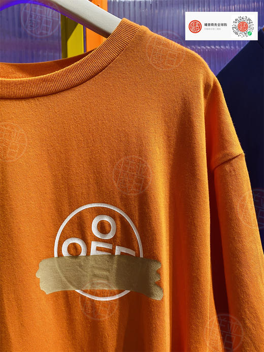 背后烫金胶条印花箭头男女同款短袖TEE 商品图2