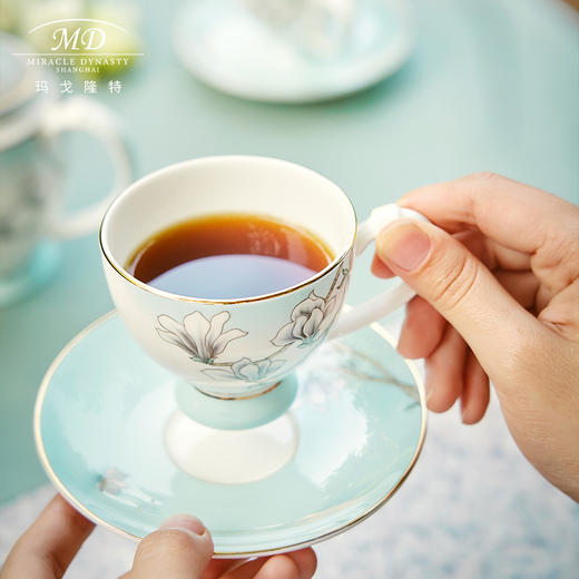【玛戈隆特】B7F   2人份玉兰花开骨瓷茶具套装 家用简约咖啡杯碟组合礼盒装 商品图2