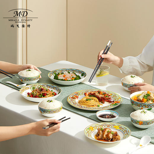 【玛戈隆特】B7F   6人份温莎花园骨瓷餐具套装北欧轻奢碗盘套装家用礼盒装 商品图6