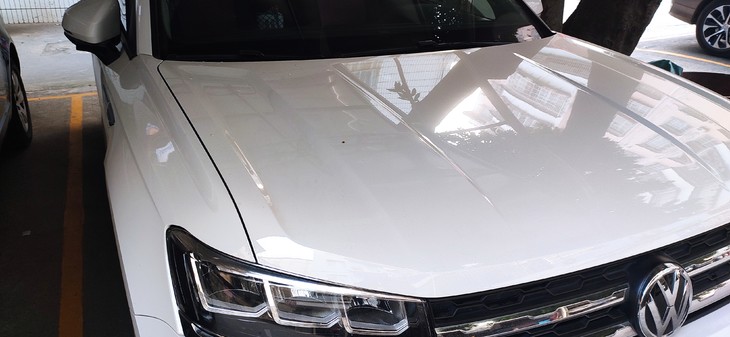 汽车使用的玻璃水，到底有什么用？老司机告诉你，别再花冤枉钱