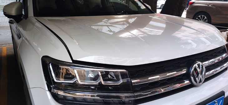 汽车使用的玻璃水，到底有什么用？老司机告诉你，别再花冤枉钱