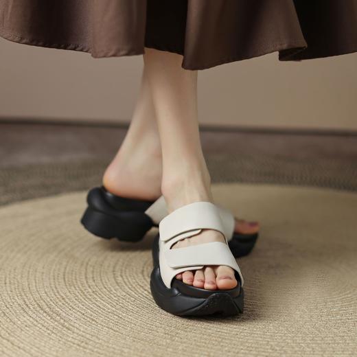 OLD  B83-7 aa时尚松糕平底一字凉拖魔术贴 商品图3