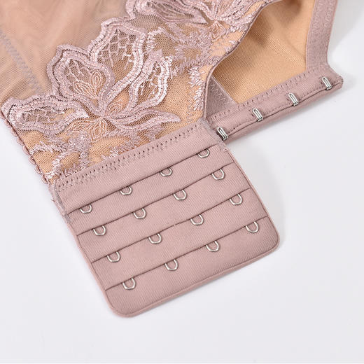 【秒杀品不退不换】皇家丽美小胸显大厚杯记忆钛圈收副乳调整型文胸WJ1832-3 商品图5