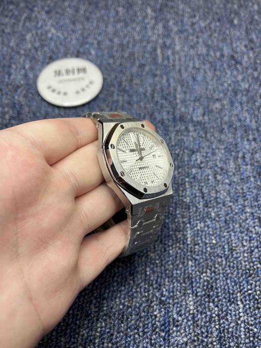 亲民版 爱彼皇家橡树系列AP15400
机芯：搭载进口西铁城 商品图2