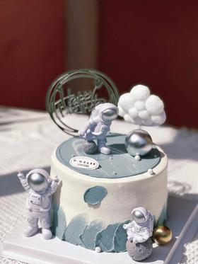 新品“宇航员”蛋糕