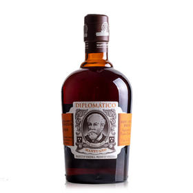 外交官玛图亚诺朗姆酒