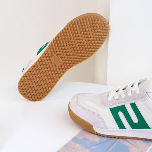 女士春夏休闲德训鞋 商品图8