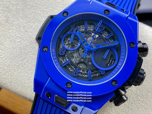 ZF砸重金耗时四年，得以突破传统的陶瓷材料。全新彩色陶瓷采用精湛的技术，将高压力和高热相融合，无需烧制颜料就能锻造陶瓷 商品图6