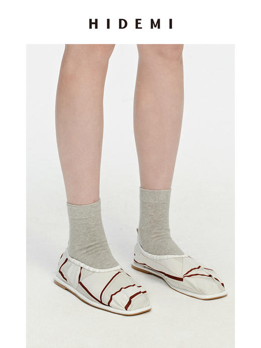 HIDEMI 家居系列都市几何印花小羊皮拼接平底鞋/附赠专属随行袋 商品图2