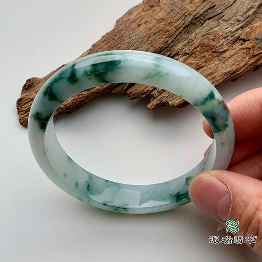 派瑞翡翠 翡翠手镯 糯种 飘蓝花 商品图3