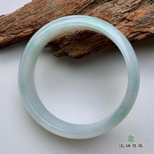派瑞翡翠 翡翠手镯 糯种 绿色 商品图0