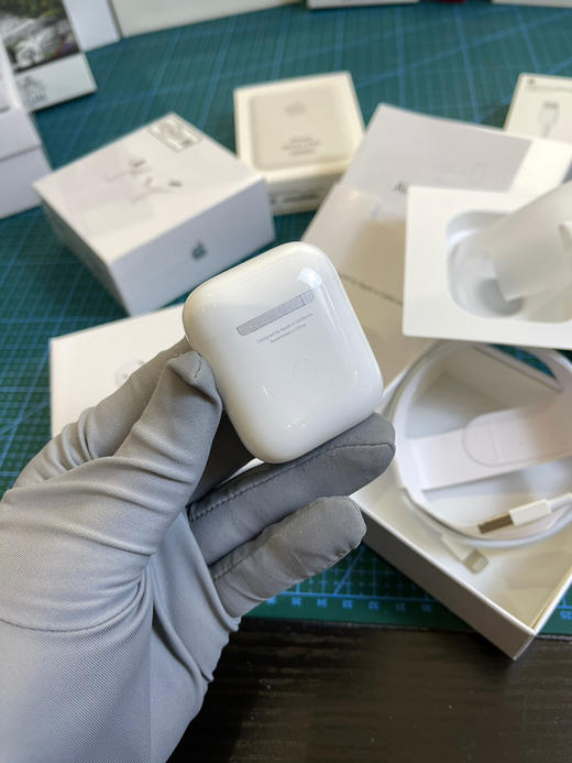 苹果2代无线蓝牙耳机 商品图3