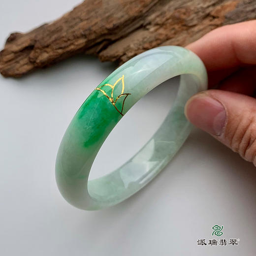 派瑞翡翠 翡翠手镯 糯种 绿色 商品图2