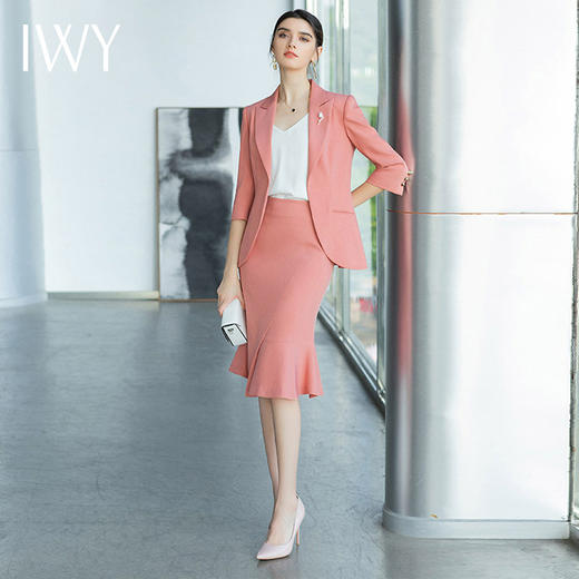 IWY/气质粉色西装套裙女时尚名媛七分袖夏薄款鱼尾裙前台接待职业裙装CS1502 商品图1