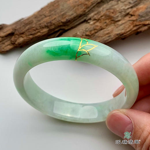 派瑞翡翠 翡翠手镯 糯种 绿色 商品图3