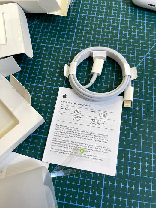 iPhone 20W充电器+数据线 商品图6