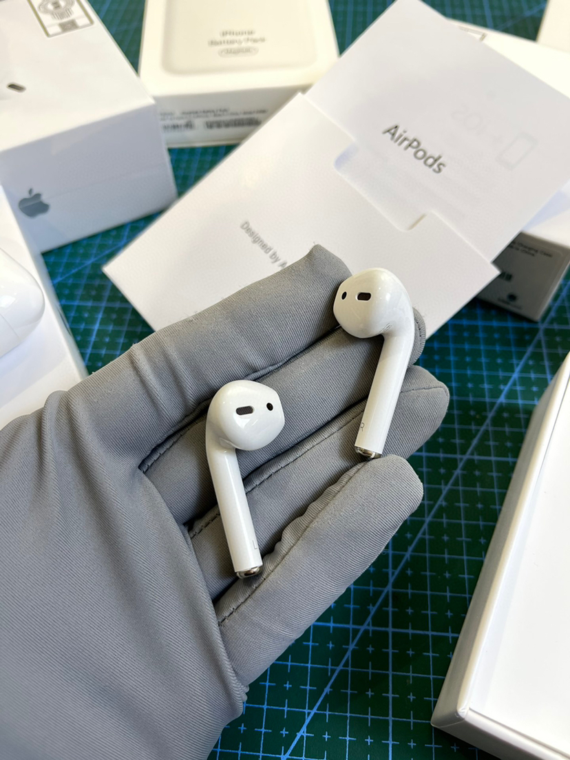 苹果2代无线蓝牙耳机