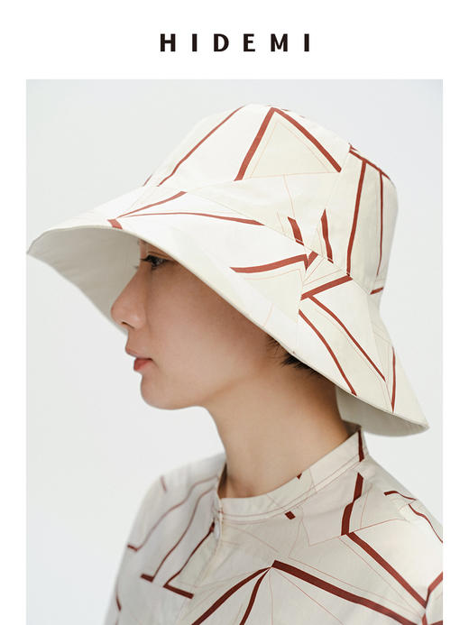 HIDEMI 家居系列都市几何印花拼皮双面渔夫帽 商品图0