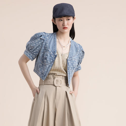 谜底2022夏季纯棉牛仔短外套v领设计感小众别致小上衣222MW0502 商品图0