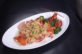 蒜蓉蒸波士顿龙虾(只)