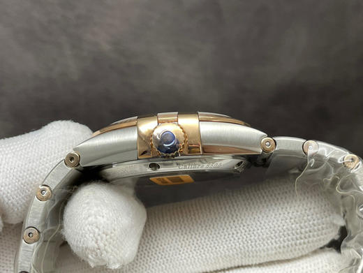 VS2020欧miga星座，欧miga的精髓。 一款非常具有鲜明特点，让人越来越觉得好看的款式。好看的皮囊千篇一律，有趣的万里挑一。 商品图5