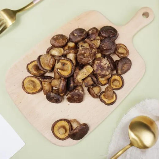 【香菇脆】蔬菜当做零食吃/真空低温脱水技术/告别油炸低脂低热高纤维/无任何添加/鲜香酥脆 老少皆宜2瓶包邮 商品图1