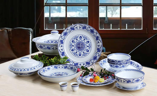 景德镇 陶瓷 国瓷红叶  60头如意缠枝中餐具 商品图3