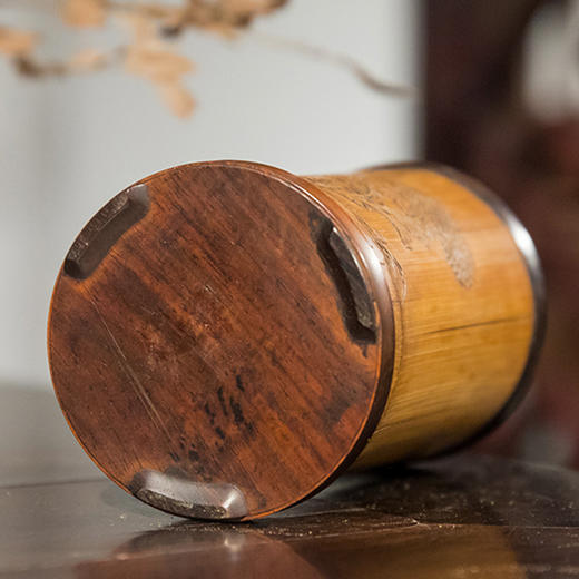 清 竹雕梅兰竹菊笔筒（红木口底） 商品图3