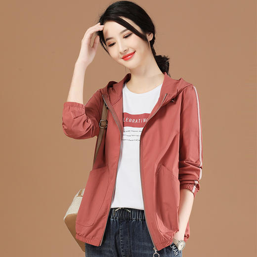 时尚连帽长袖宽松休闲短外套， 女2022新款潮流拼接防晒轻薄棒球服GYM-D2927 商品图0