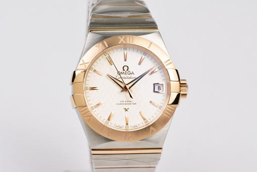 VS2020欧miga星座，欧miga的精髓。 一款非常具有鲜明特点，让人越来越觉得好看的款式。好看的皮囊千篇一律，有趣的万里挑一。 商品图10