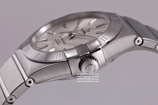 VS欧米茄星座才是欧米茄的精髓。 一款非常具有鲜明特点，让人越来越觉得好看的款式。好看的皮囊千篇一律，有趣的万里挑一 商品图13