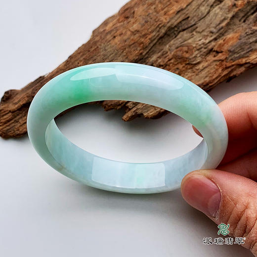 派瑞翡翠 翡翠手镯 糯种 绿色 商品图3