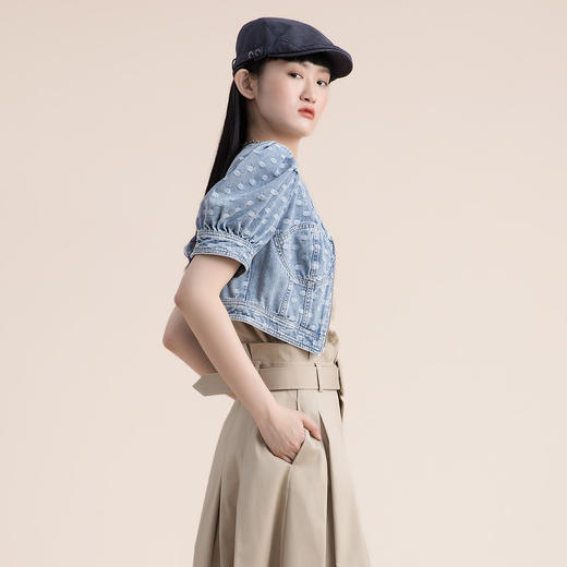 谜底2022夏季纯棉牛仔短外套v领设计感小众别致小上衣222MW0502 商品图1