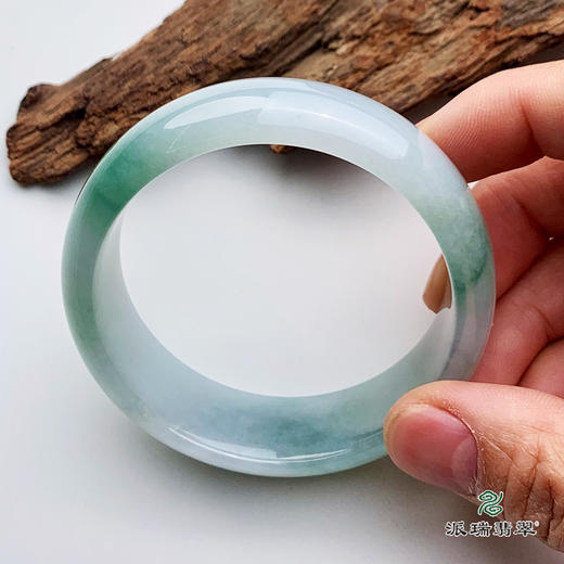 派瑞翡翠 翡翠手镯 糯种 绿色 商品图3