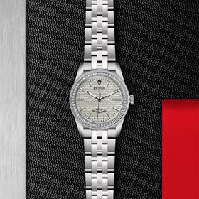 帝舵骏珏日历型 | 钢表壳，直径31毫米  镶钻外圈