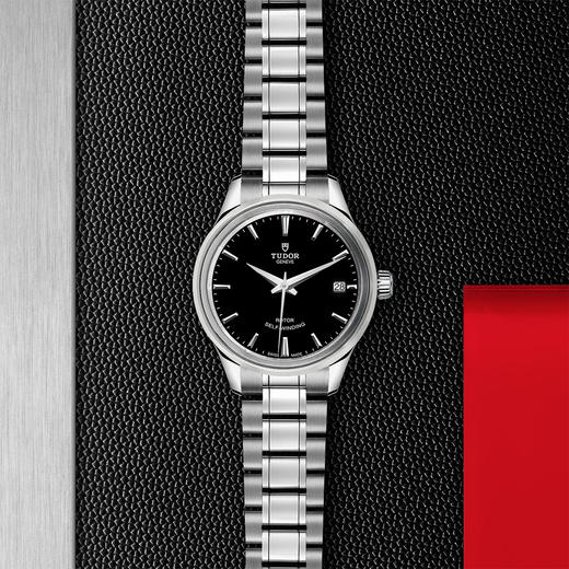 帝舵风尚系列 | 钢表壳，直径34毫米  黑色表盘 商品图0