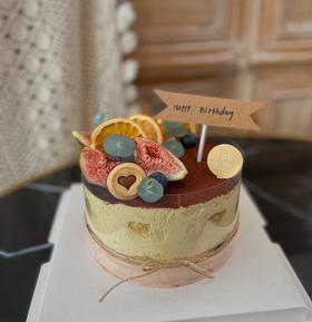 浓郁提拉米苏 · 奶油蛋糕