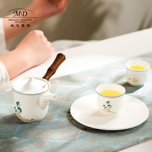 【玛戈隆特】B7F 西湖盛宴一壶两杯骨瓷功夫旅行茶具套装家用便携式礼盒装 商品图4