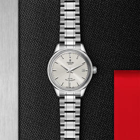 帝舵风尚系列 | 钢表壳，直径34毫米  银色表盘